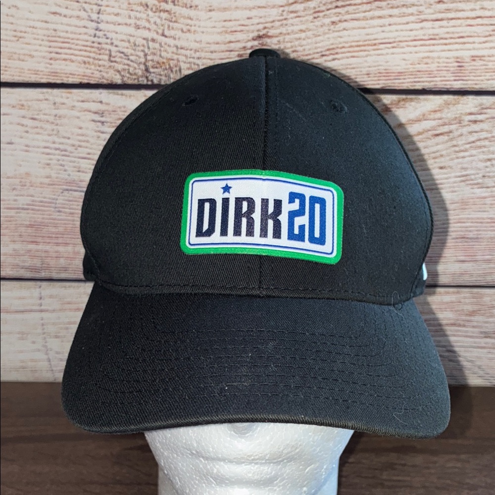 Rare Pre Owned Mitchell & Ness Navy  Dirk20  Seasons Adjustable Cap